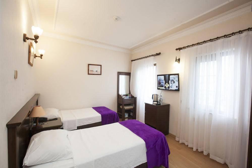 White Pearl Hotel Kyrenia  Bagian luar foto